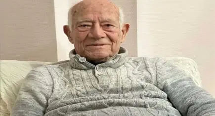 İzmir'de yangın faciası: Kapısı üzerine kilitlenen 96 yaşındaki adam hayatını kaybetti