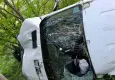 Minibüs şarampole yuvarlandı: 11 yaralı