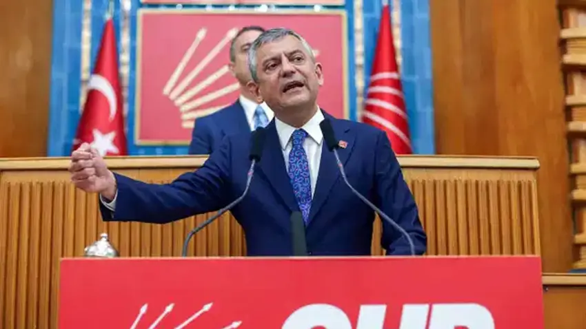 Özgür Özel’den kurultay çağrısı: Tarih verdi haberinin görseli