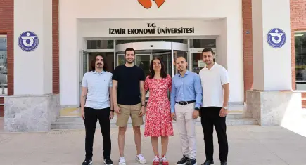 Ders çalışana ödül: İEÜ mezunlarından yenilikçi uygulama