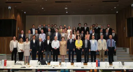 EGİAD’da geleceğin ekonomi ve kalkınma gündemi ele alındı