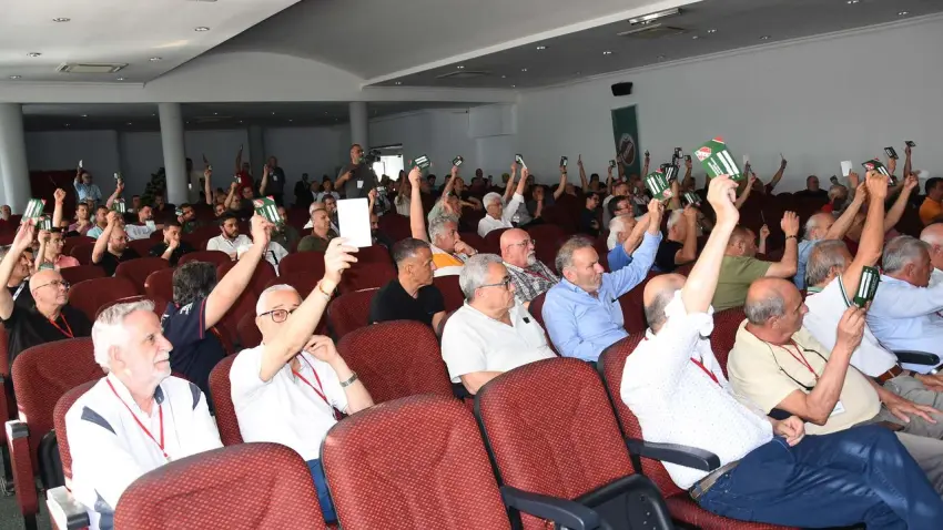 Karşıyaka’da kritik kongre: Kayyum riski gündemde haberinin görseli