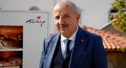 AK Partili başkan görevden uzaklaştırıldı