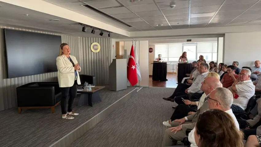 Fütüristlerden çarpıcı öngörü: 70 yaşındaki birey 50 yaş kapasitesinde olacak haberinin görseli