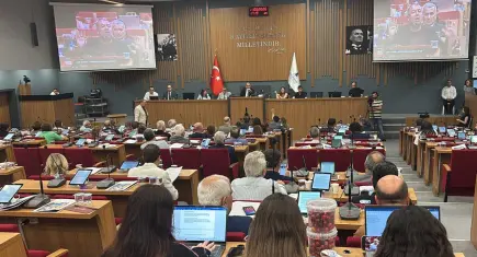 Ödemiş’teki Katı Atık Tesisi İçin Başkan Tugay’a yetki: AK Parti’den "Dostlar alışverişte görsün" tepkisi