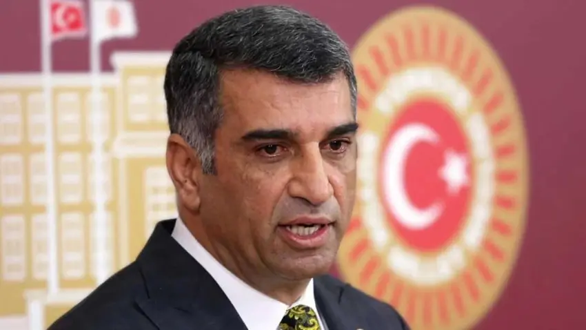 PM'den istifa etmeyen Gürsel Erol'dan kurultay çağrısı