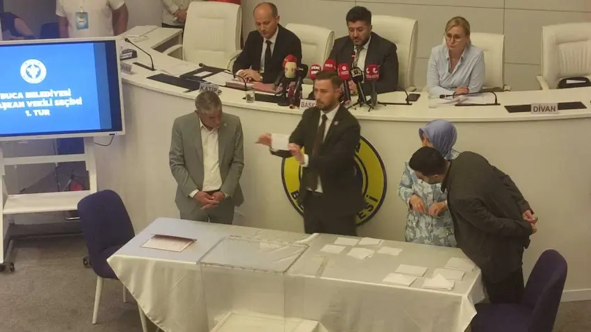 Buca Belediyesi'nde Başkan Vekili seçimi için ilk tur tamamlandı haberinin görseli