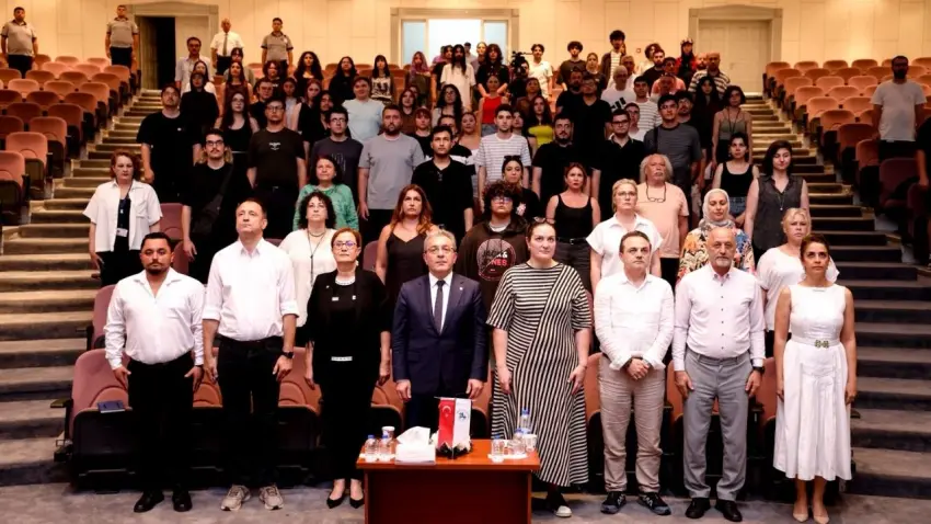 DEÜ Talks’ta sanat ve kültür odağı haberinin görseli