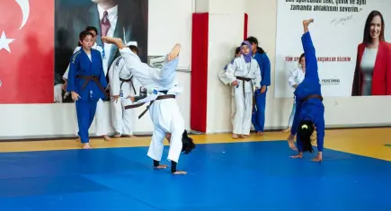 Karşıyaka’da Yaz Spor Okulları için kayıtlar başladı