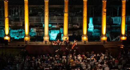 Tarihi Agora'da klasik müzik rüzgarı: Quatuor Magenta İzmir’de sahne aldı