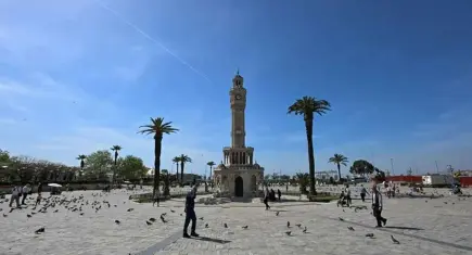 İzmir’de yaz sıcağı etkisini artırıyor
