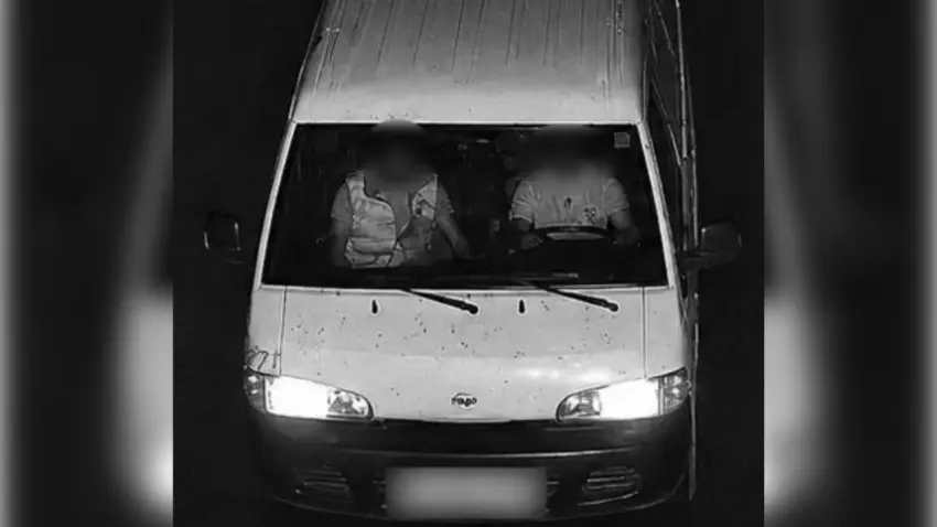 Makasla çalıştırdıkları minibüslerle 84 kilometrelik İstanbul turu attılar haberinin görseli