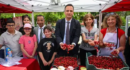 Bornova Kiraz Festivali’nde renkli görüntüler
