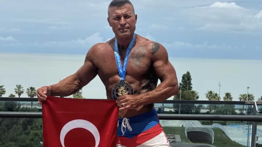 Dünyanın en güçlü müdürü! Türker Uygur Gürcistan’da altın madalyayı kaptı haberinin görseli