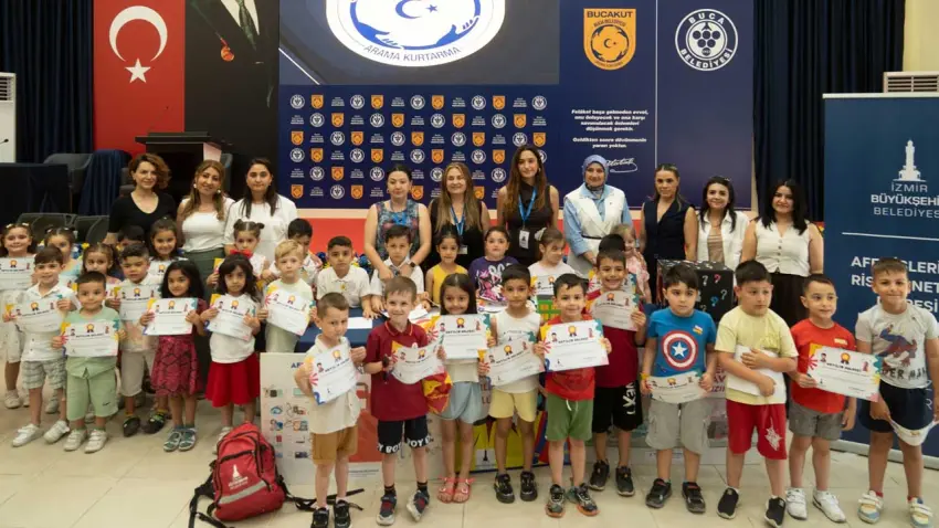 İzmir’de miniklere afet bilinci aşılanıyor haberinin görseli