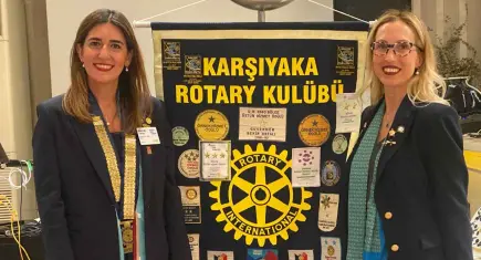 Karşıyaka Rotary Kulübü’nde görev değişimi