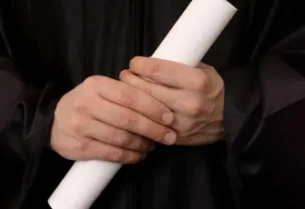 Sahte diplomayla tıp ve hukuka giren 419 kişinin kaydı silindi!