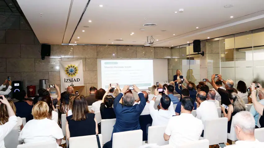 Sivri: “İş dünyasında temsil gücü doğru protokolle başlar” haberinin görseli