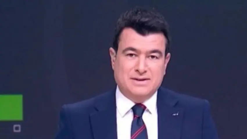 Canlı yayında takımları karıştırdı: Murat Ekrem Çimen görevden alındı haberinin görseli