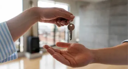 Ev fiyatları enflasyon karşısında yüzde 6,1 geriledi!
