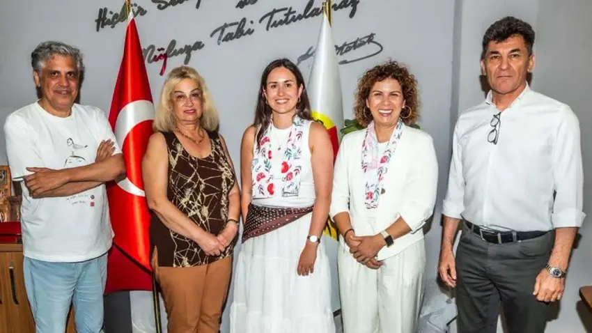 Hollanda Kraliyeti Büyükelçiliği’nden İzmir Gazeteciler Cemiyeti’ne ziyaret haberinin görseli