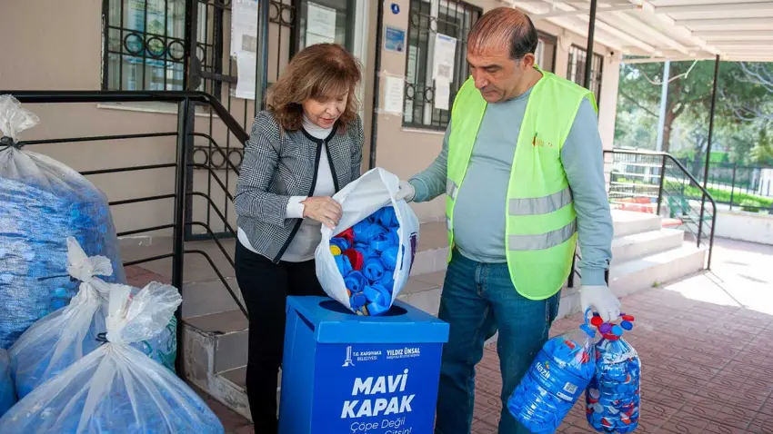 mavi kapak