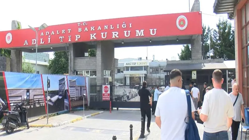 Oyuncu Ece İrtem son yolculuğuna uğurlanıyor haberinin görseli