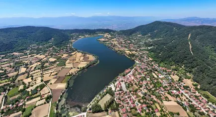 Gölcük Gölü’nde ekolojik denge için temizlik seferberliği