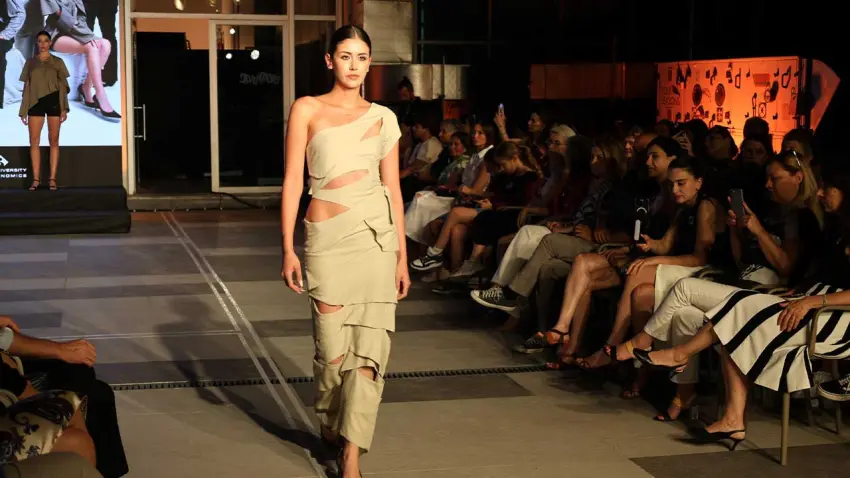 defile