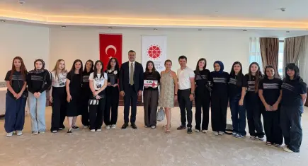 Yarınlara İz Bırak projesinde genç gazeteciler ödüllerini aldı