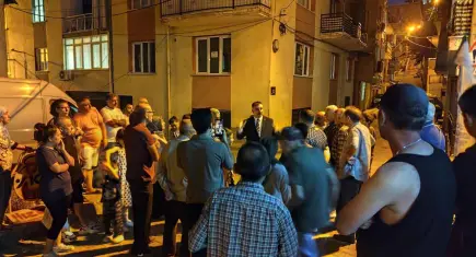 Başdaş, Konak’ta evi zarar gören vatandaşları ziyaret etti