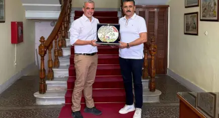 Dikili ile Midilli arasındaki dostluk ilişkileri masaya yatırıldı