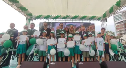 İzmir'de Yeşilay bağımsızlık festivali coşkusu