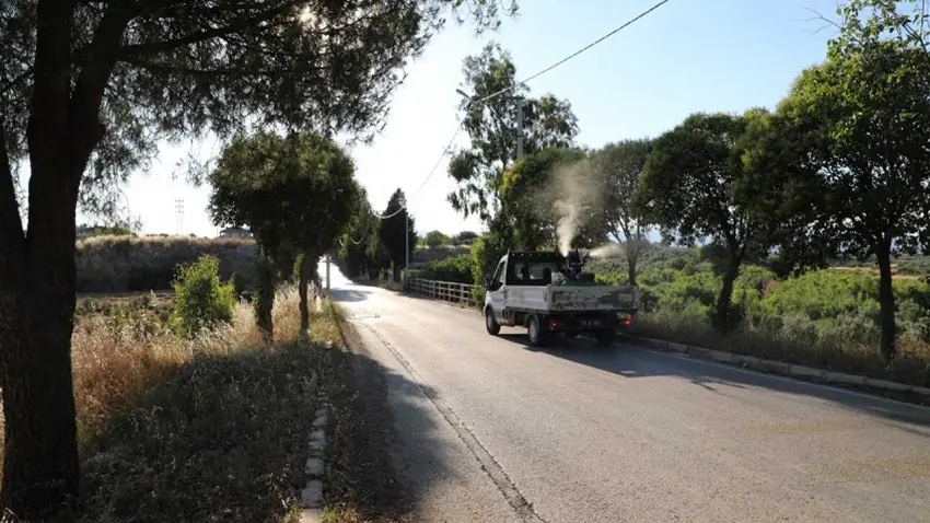 Menderes’te ilaçlama seferberliği başladı haberinin görseli