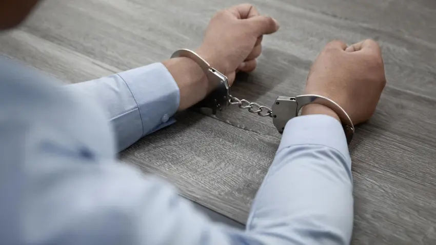 Seferihisar'da bir gözaltı daha haberinin görseli