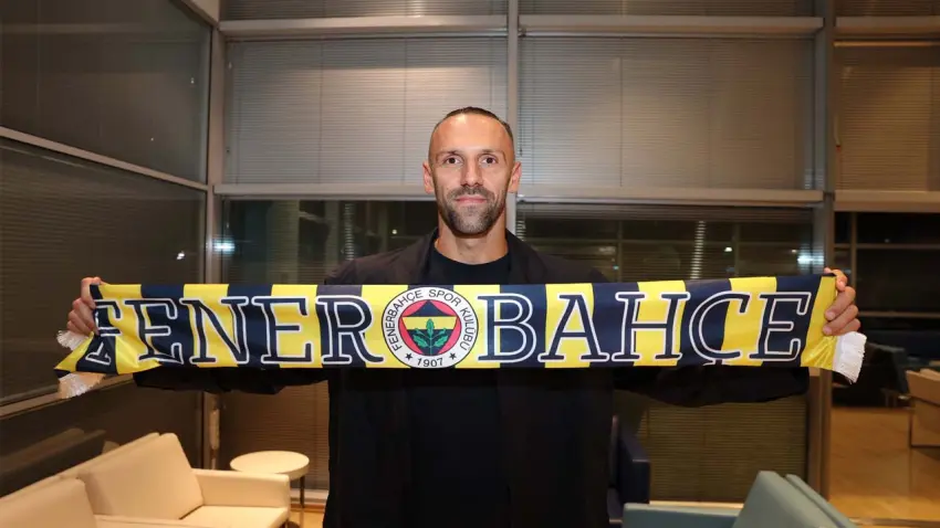 Vedat Muriqi İstanbul’a geldi haberinin görseli