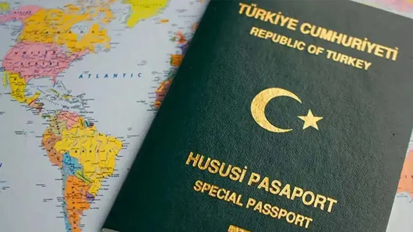 Yeşil pasaporta vize geliyor iddiası: AP'nin Türkiye raporu yeşil pasaport sahiplerini nasıl etkileyecek? haberinin görseli