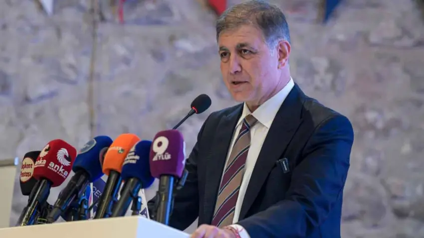 Başkan Tugay’dan yeni parti açıklaması: Kurulursa katılırım haberinin görseli