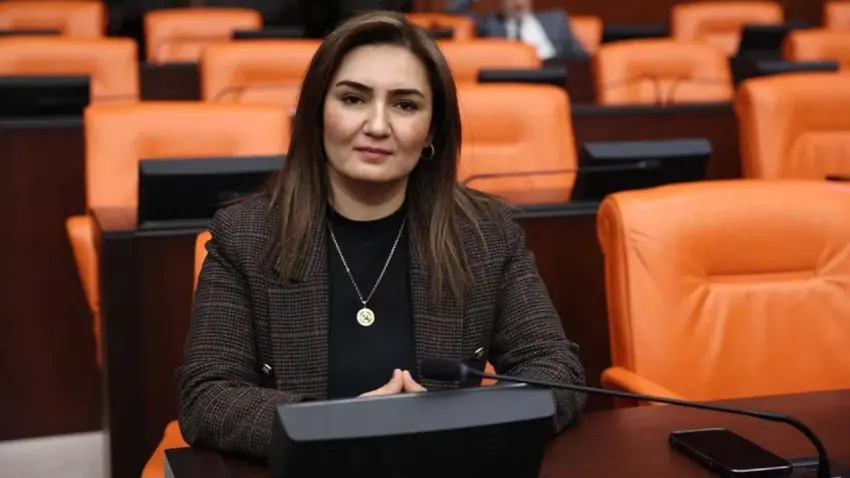 Başkan Tugay’ın istifasına CHP’li Kılıç’tan tepki: Bu çatı altında kalmak, zor zamanların da sorumluluğunu taşımayı gerektirir haberinin görseli
