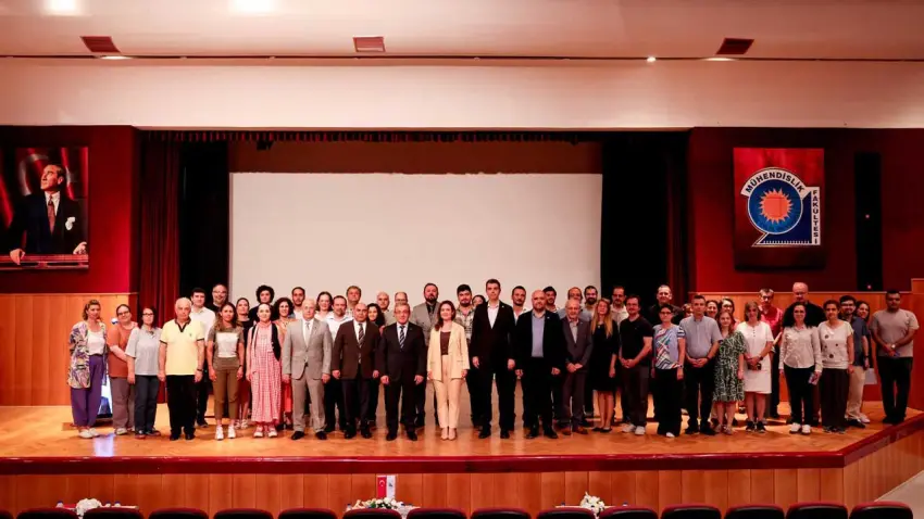 DEÜ’de Akademik Yayıncılık ve Yapay Zekâ Masaya yatırıldı haberinin görseli