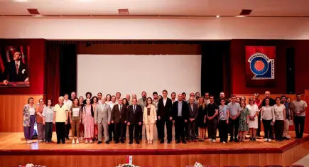 DEÜ’de Akademik Yayıncılık ve Yapay Zekâ Masaya yatırıldı