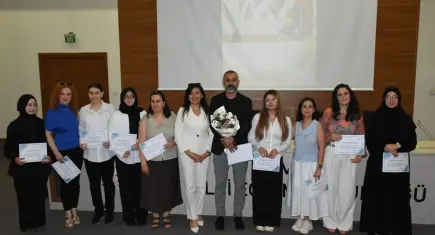 İzmir’de 3 bin 500’den fazla öğrenci Anadolu Mektebi’nde buluştu