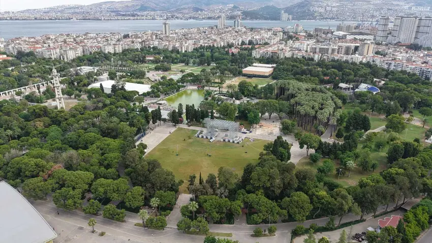 İzmir’in yeni açık hava etkinlik alanı: Zeytin Sahne haberinin görseli