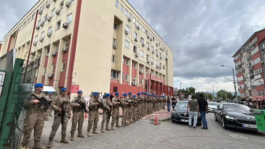 Kocaeli’de tefecilik operasyonu: 16 şüpheli adliyeye sevk edildi