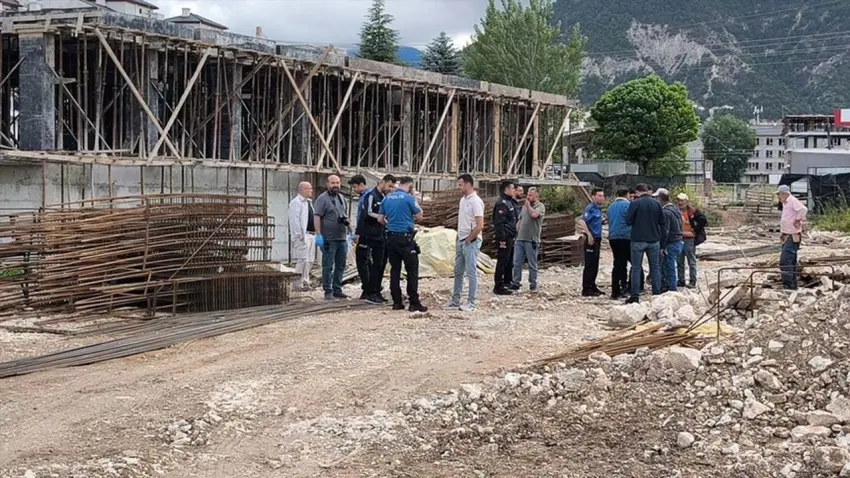 Kütahya’da inşaat iskelesi çöktü: 2 işçi hayatını kaybetti