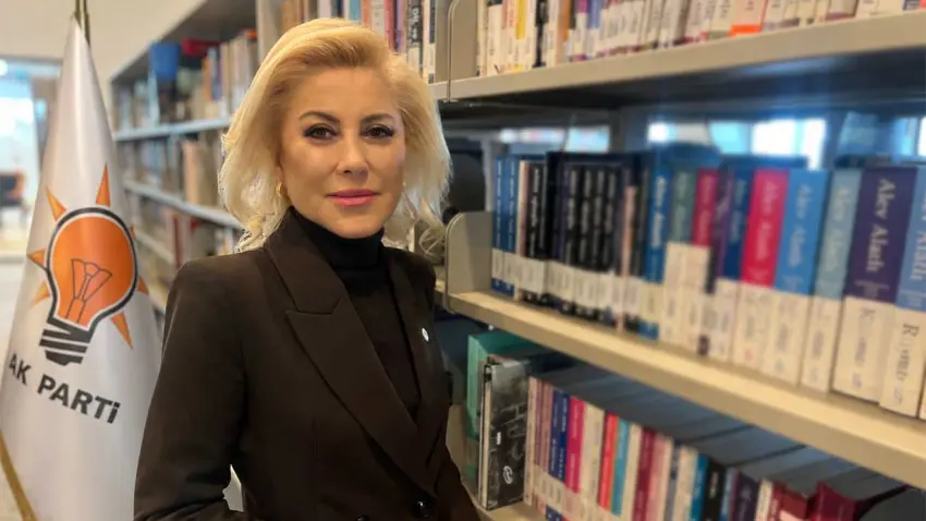 Şebnem Bursalı Aksoy: “İzmir’in kaybedecek bir günü bile yok” haberinin görseli