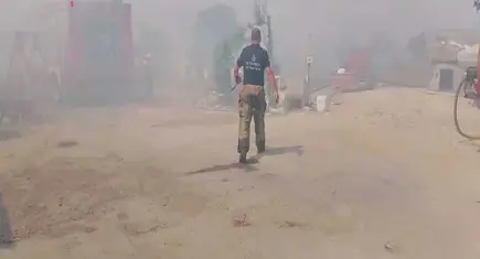 Silivri’de korkutan yangın: Rüzgarın etkisiyle 100 dönüm arazi kül oldu!