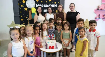 Buca’da pırlanta çocuklarda yıl sonu coşkusu
