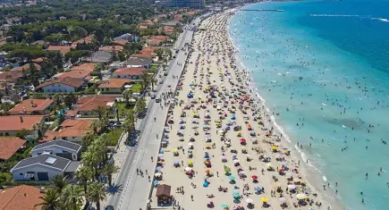 Hafta sonu planı yapacaklar dikkat: Tatil beldeleri rüzgarlı olacak