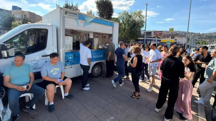 Konak Belediyesi YKS için yemek ve sessizlik sağladı haberinin görseli